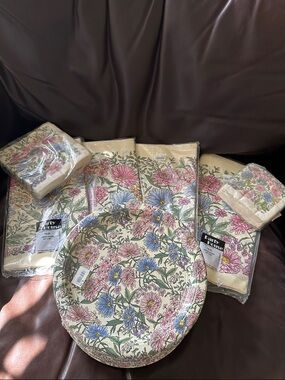 NWT Floral Spring Party Supplies Bundle